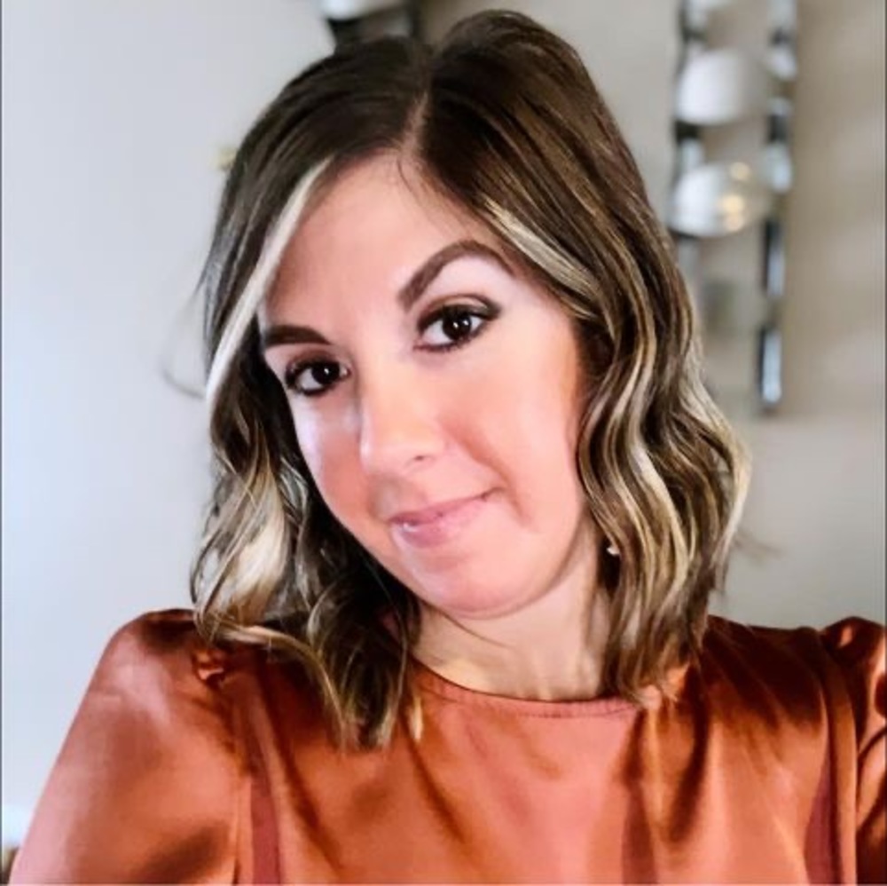 Meet your Posher, Kassandra